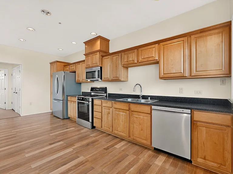 1900 Central Ave SW #203 — Photo 10