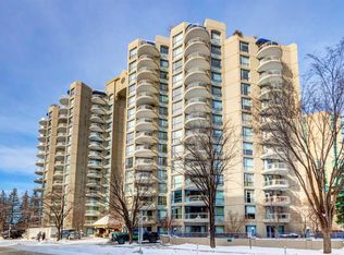 804 S 3rd Ave SW #901, Calgary, AB T2P0G9