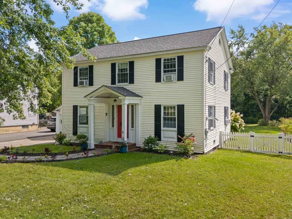 7 Lemelin Court, Somersworth, NH 03878