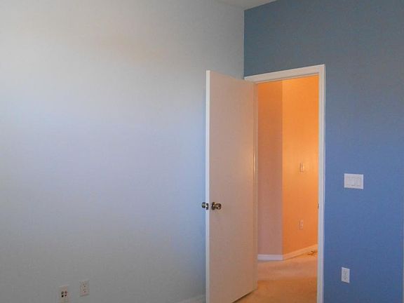 5th image of 4922 Spinnaker Dr