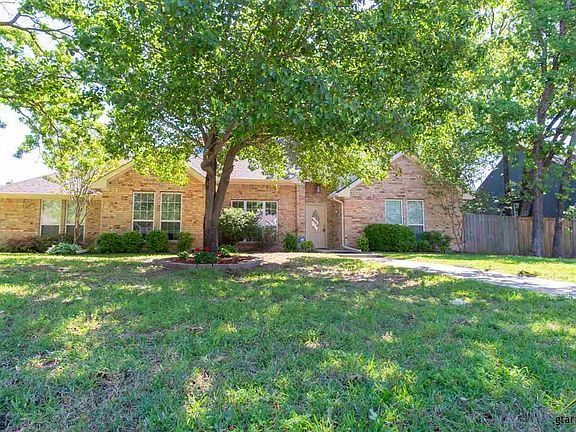 2nd image of 9809 Belmont Pl