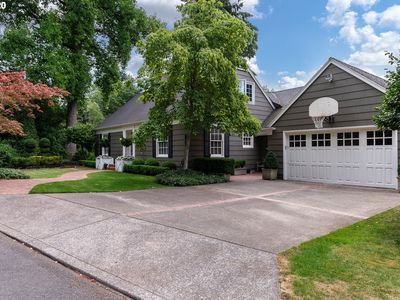 2320 SW Richardson St, Portland, OR, 97239