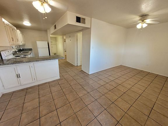 2nd image of 1131 S Avenue C APT C