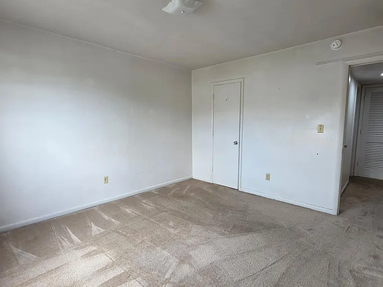 734 Townside Rd SW #5 — Photo 5