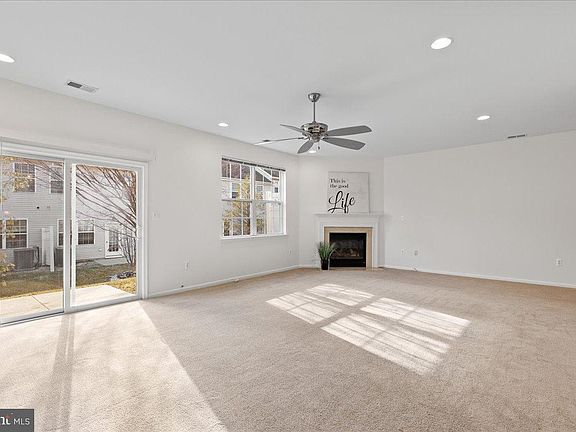 5th image of 202 Brinley Dr