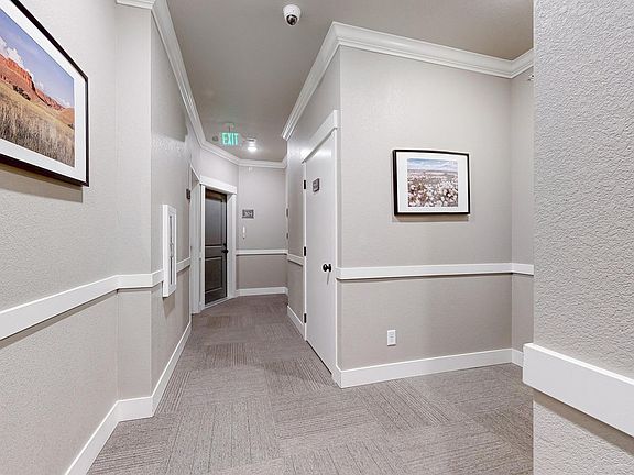 4th image of 4672 Hahns Peak Dr #302
