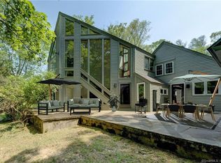 26 Cards Mill Rd, Columbia, CT 06237