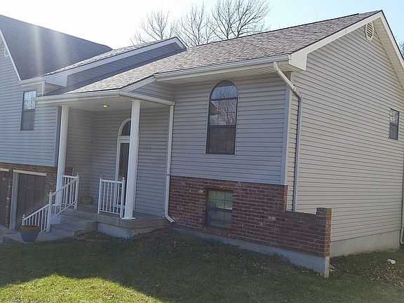 2nd image of 723 NW 42nd St
