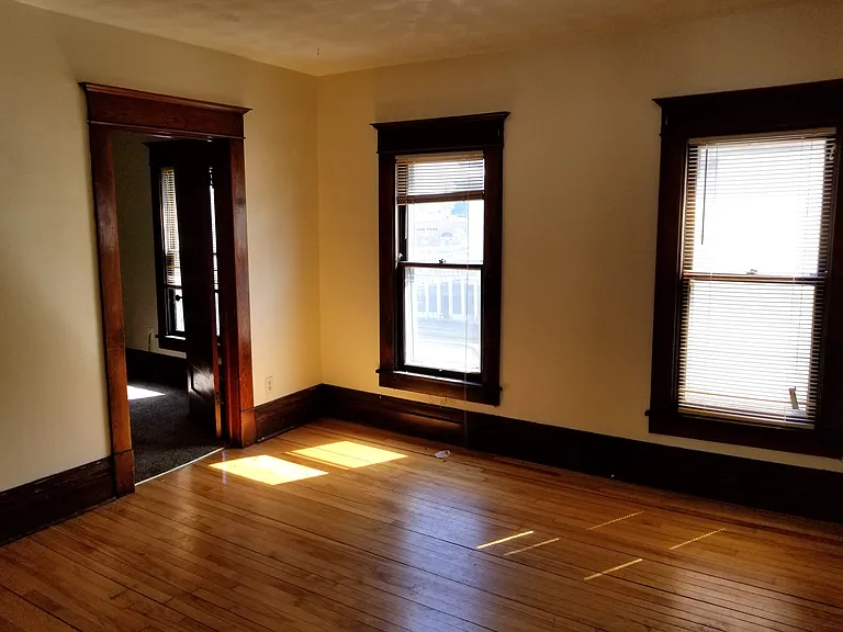 819 Aurora Ave #2 — Photo 2