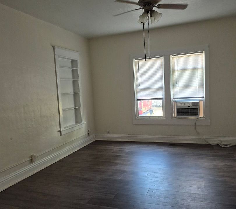 2nd image of 410 Burlington St