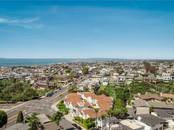 401 Seaward Rd APT 2, Corona Del Mar, CA 92625