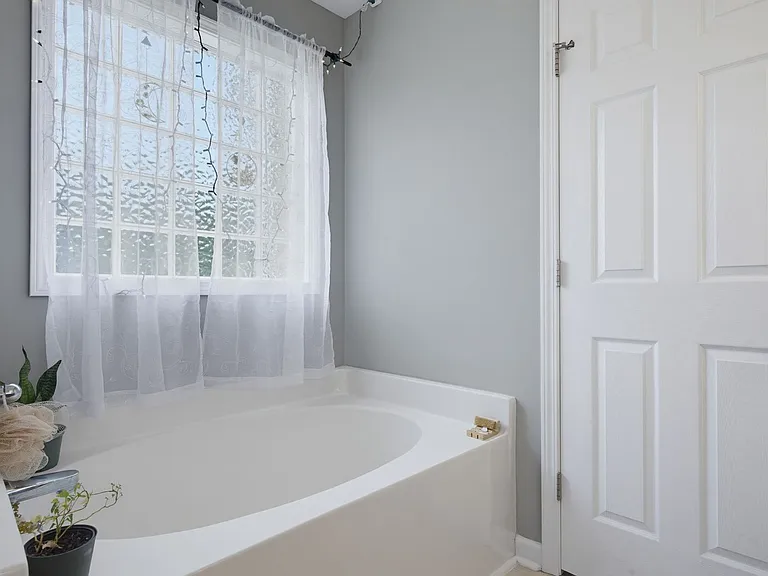 108 Willard Way — Photo 40