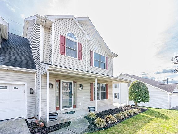 4th image of 1261 King Edwards Way