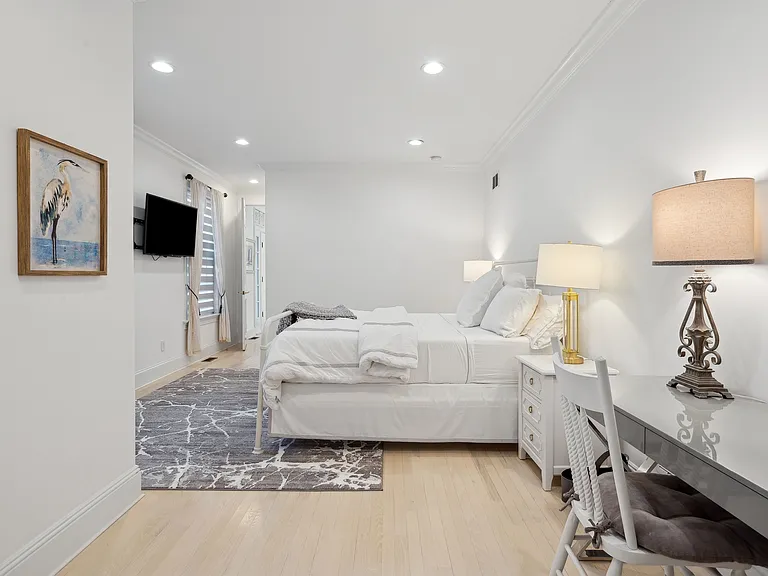131 Flying Point Rd — Photo 12