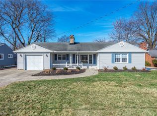 2570 Jameston Dr, Rocky River, OH 44116