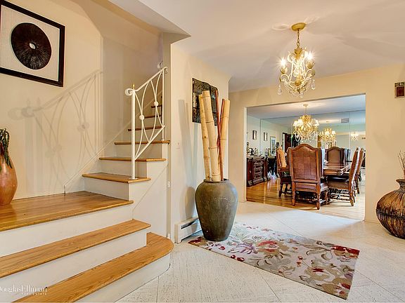 5th image of 75 Cedar Dr