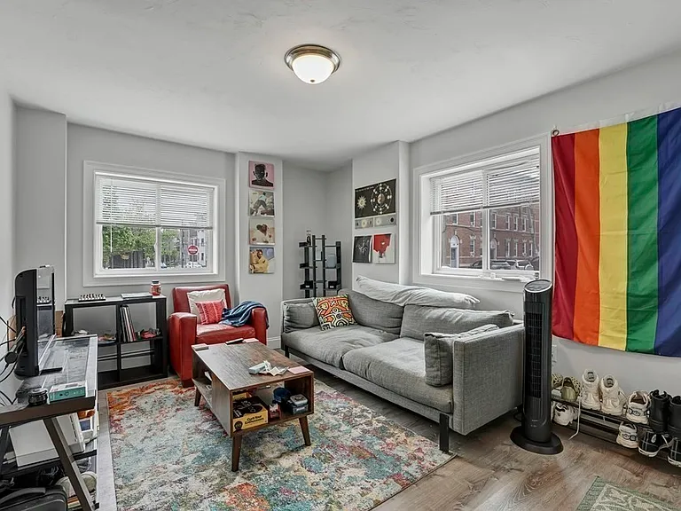 148 Walnut St #3 — Photo 7