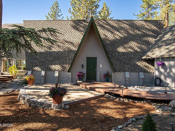 3rd image of 202 Sugar Pine Cir