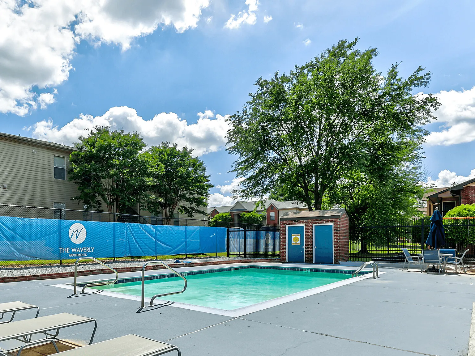 The Waverly Apartments — Photo 2