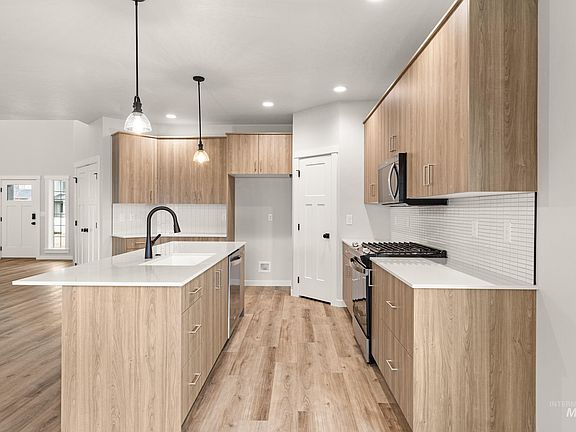 6th image of this home