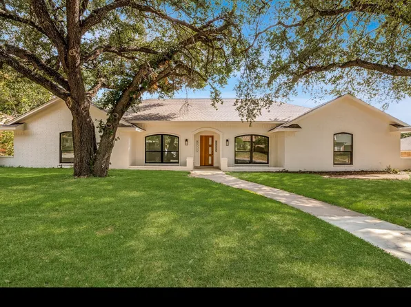 338 Mantlebrook Dr, Desoto, TX 75115