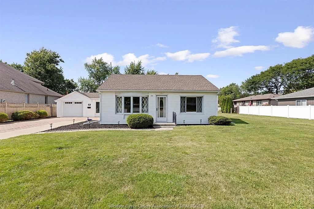 3 bed, $2,450 — Photo 4