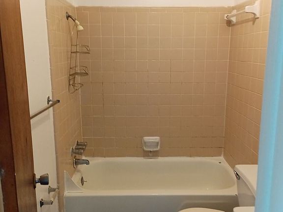 4th image of 1703 W Reynolds St APT 8