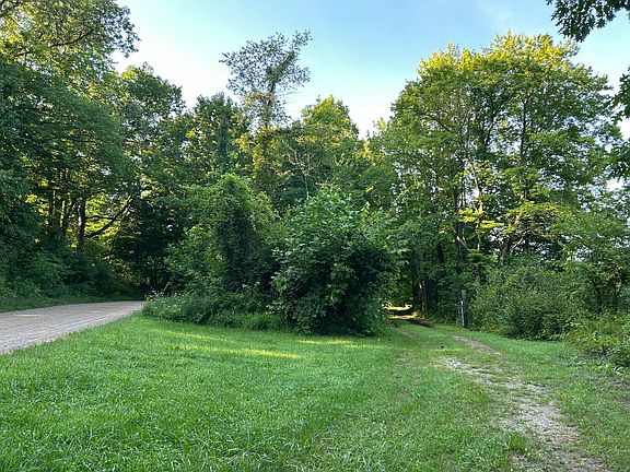 2nd image of 5300 Lammers Rd