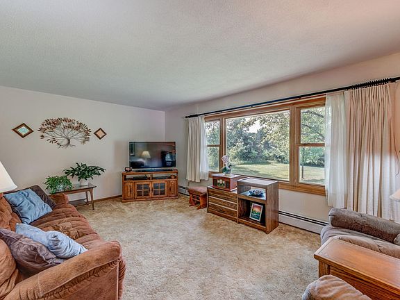 3rd image of 9191 285th Ave NE