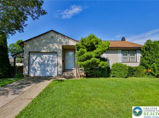 2919 Mission Rd, Bethlehem, PA 18017