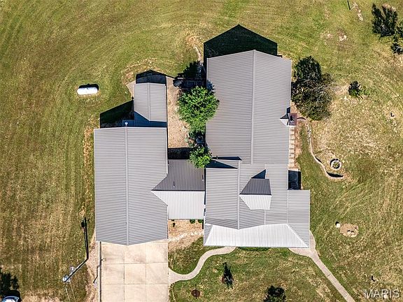 53rd image of 1845 Flottmann Rd
