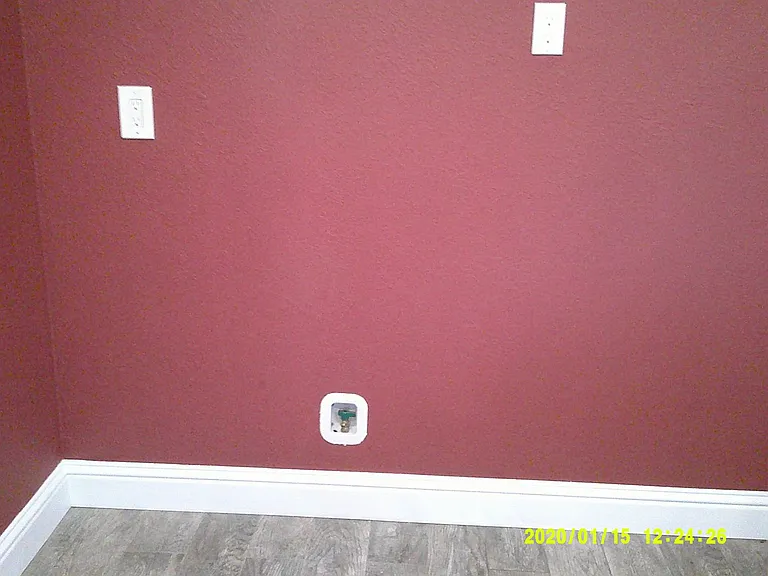 945 Davis St — Photo 14
