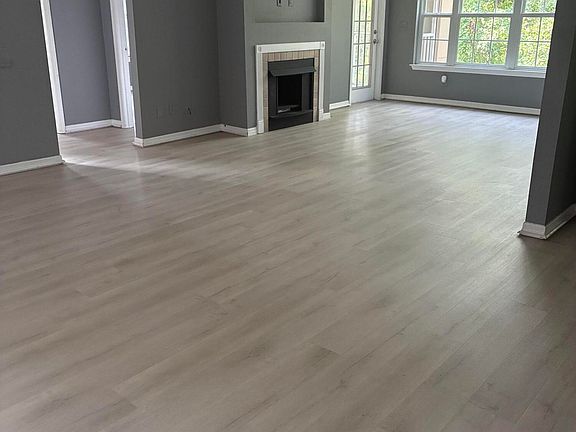5th image of 13810 SUTTON PARK Drive N #1338
