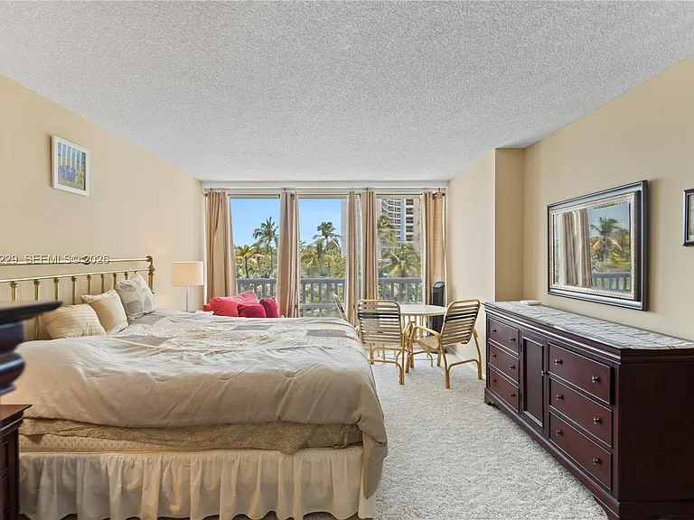 4020 Galt Ocean Dr #203 — Photo 42