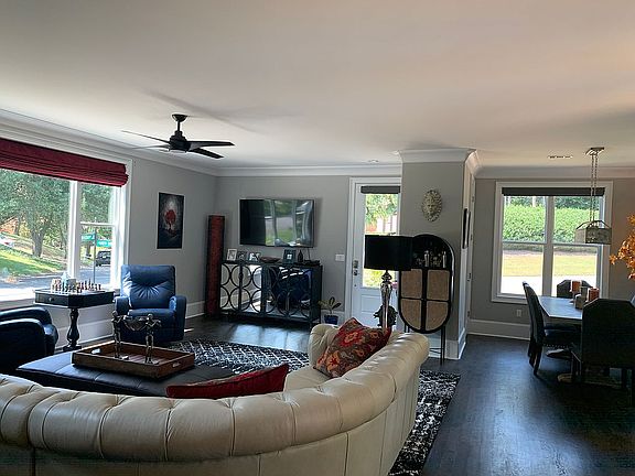 2nd image of 109 James Drew Ct