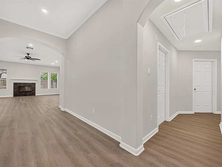 5607 Granite Falls Ln — Photo 14