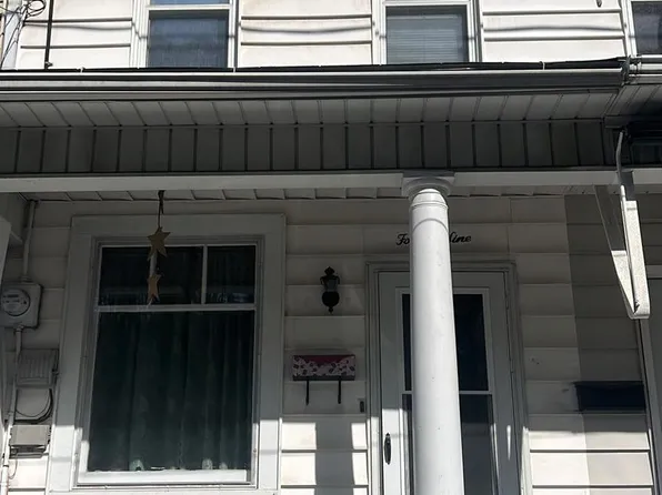 49 S Rock St, Shamokin, PA 17872