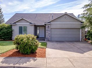 106 12th St, Jefferson, OR 97352