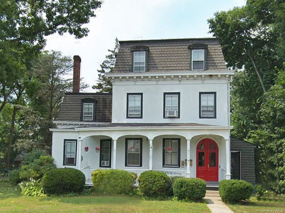 1st floor rental in multi-family home. Private side entry.