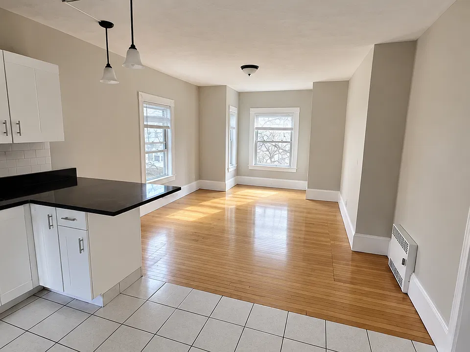 24 Washington Ave #2