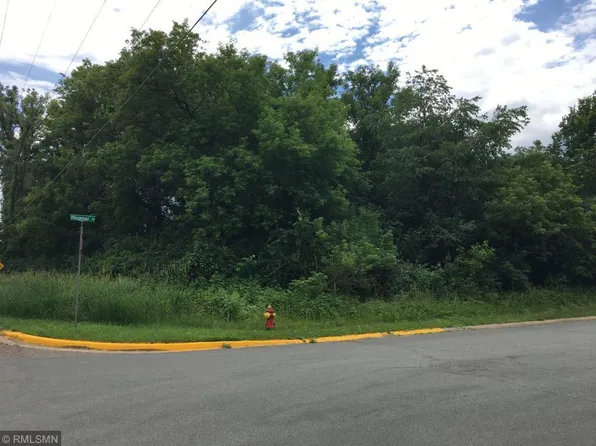 902 Wagner Rd SW, Menomonie, WI 54751