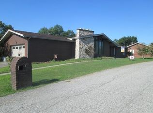 65 Monroe Dr, Russell, KY 41169