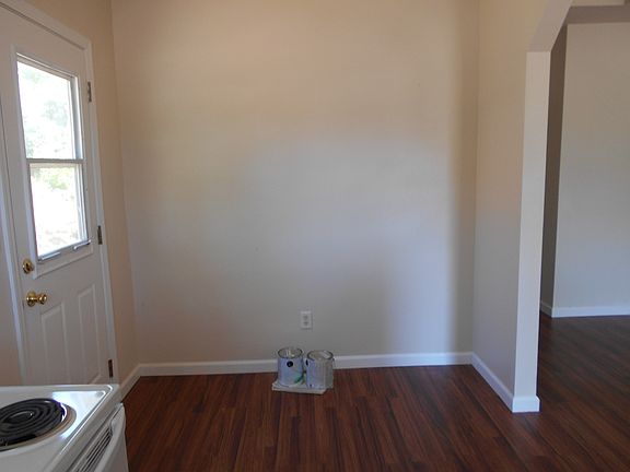 3rd image of 1864 Cascade Blvd APT 1