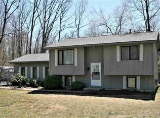9401 Amidon Dr, Traverse City, MI 49685