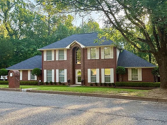 2nd image of 4908 Inverness Dr