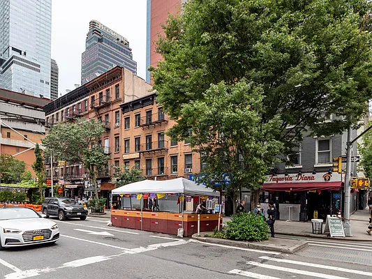 Rented by City Connections Realty | media 35