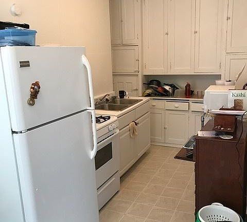 4th image of 3142 Lyndale Ave S APT 8
