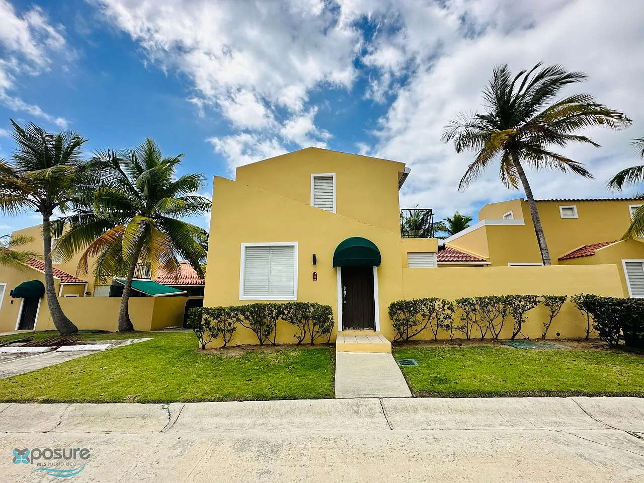 3 bed, 3.0 bath, 2000 sqft, $2,500 — Photo 2