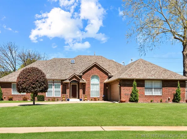 5408 W Orlando Cir, Broken Arrow, OK 74011