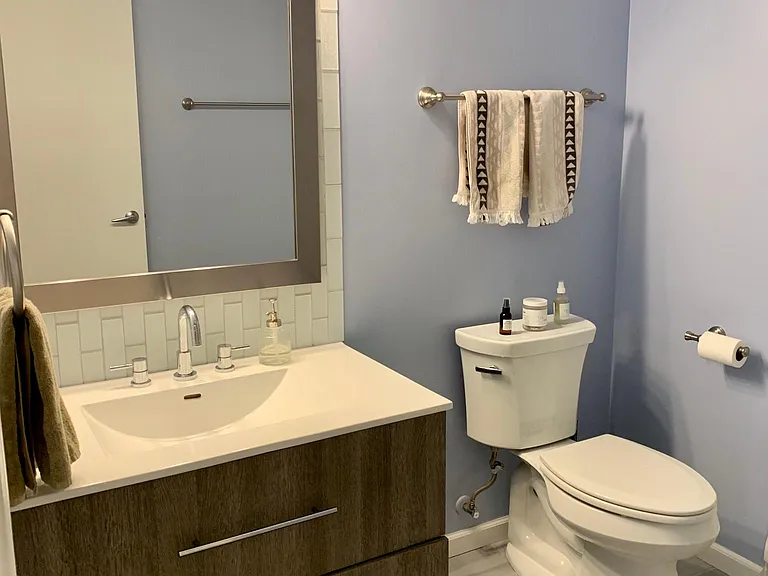 645 N Kingsbury St #1907 — Photo 10